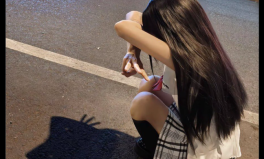 jk制服白丝穿搭甜妹神秘JK少女「影猫」爆红！全网模仿潮杀疯了